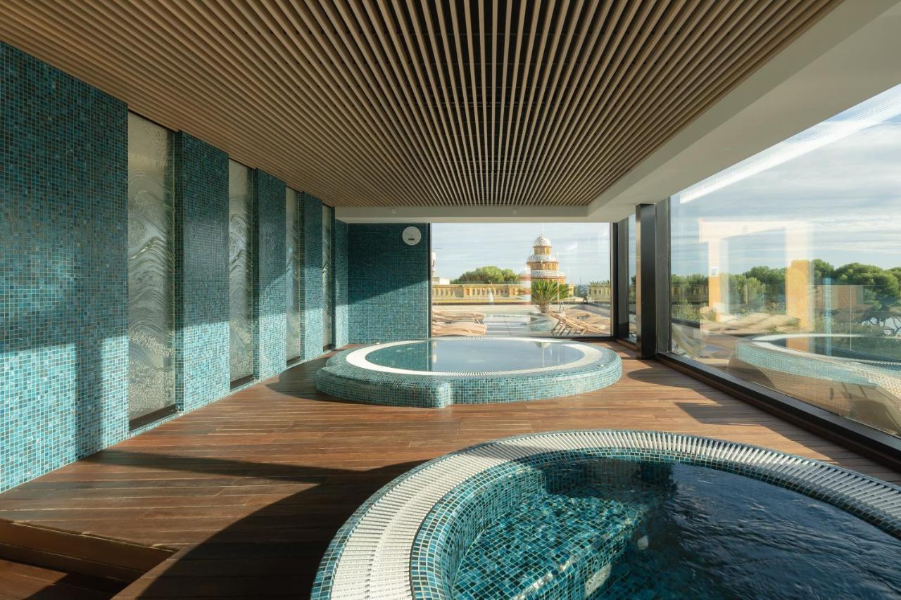 Boutique Hotel Elke Spa Superior ซานต์เฟลิอูเดกีโซลส์ ภายนอก รูปภาพ