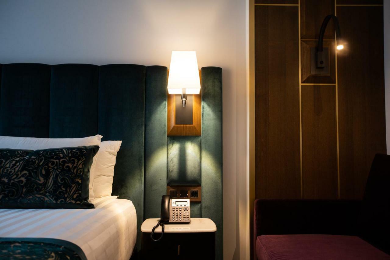 Boutique Hotel Elke Spa Superior ซานต์เฟลิอูเดกีโซลส์ ภายนอก รูปภาพ